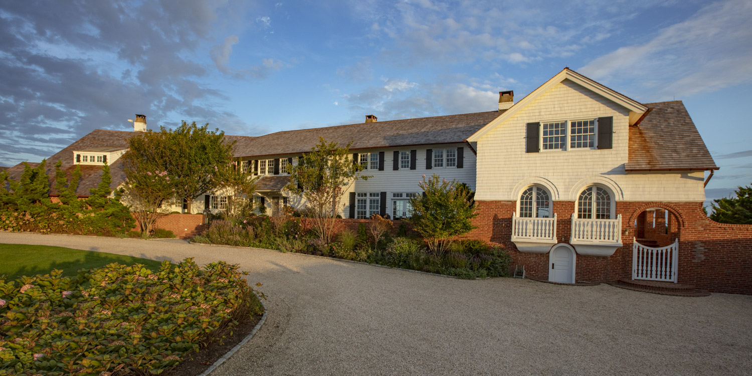 Photo of construction by Ronald Webb Builder.